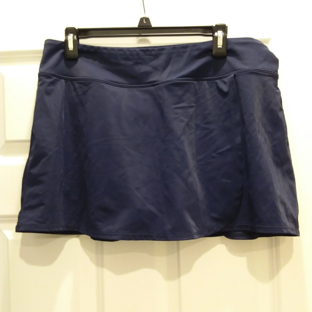 EUC Kim Rogers Navy bathing skirt in XL.